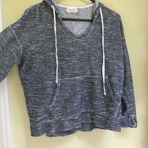 Max Studio Pebbled Grey Sweatshirt/ Hoodie